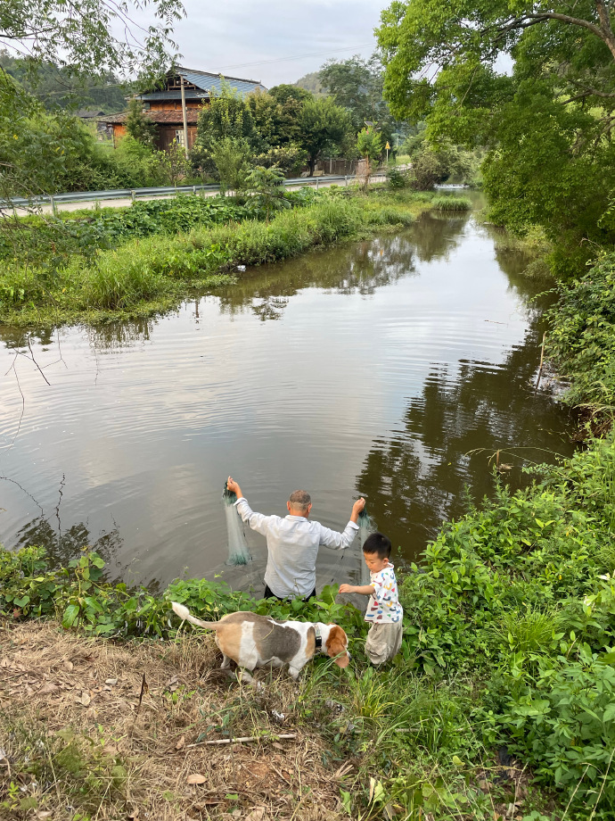 kei_travelx's tweet photo. [炭を持って、この土手の脇でひとやすみ。]， https://t.co/IUZYOQI5tj