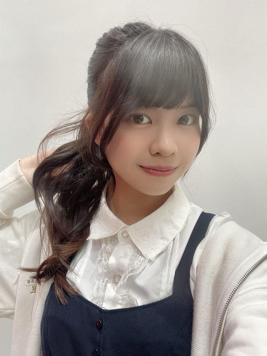 namura_yuha's tweet photo. 🍁ブシロードTCG戦略発表会2026 秋🍁

Shadowverse EVOLVEパートまもなくです！！
ぜひご覧ください🌙

#エボルヴ #シャドウバースエボルヴ 
#ブシの秋2026 🍂

⬇️本日はポニーテールにしていただきました🐴✨✨ https://t.co/8ckPnvqwMw