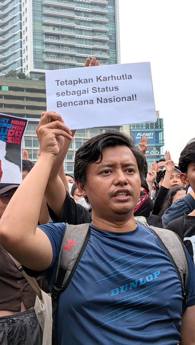 PocongGaib's tweet photo. Aksi #IndonesiaSadar (28 Okt 2026) ✊

LIKE DAN REPOST KITA LAWAN KOMDIGI https://t.co/zMwthkVUdd