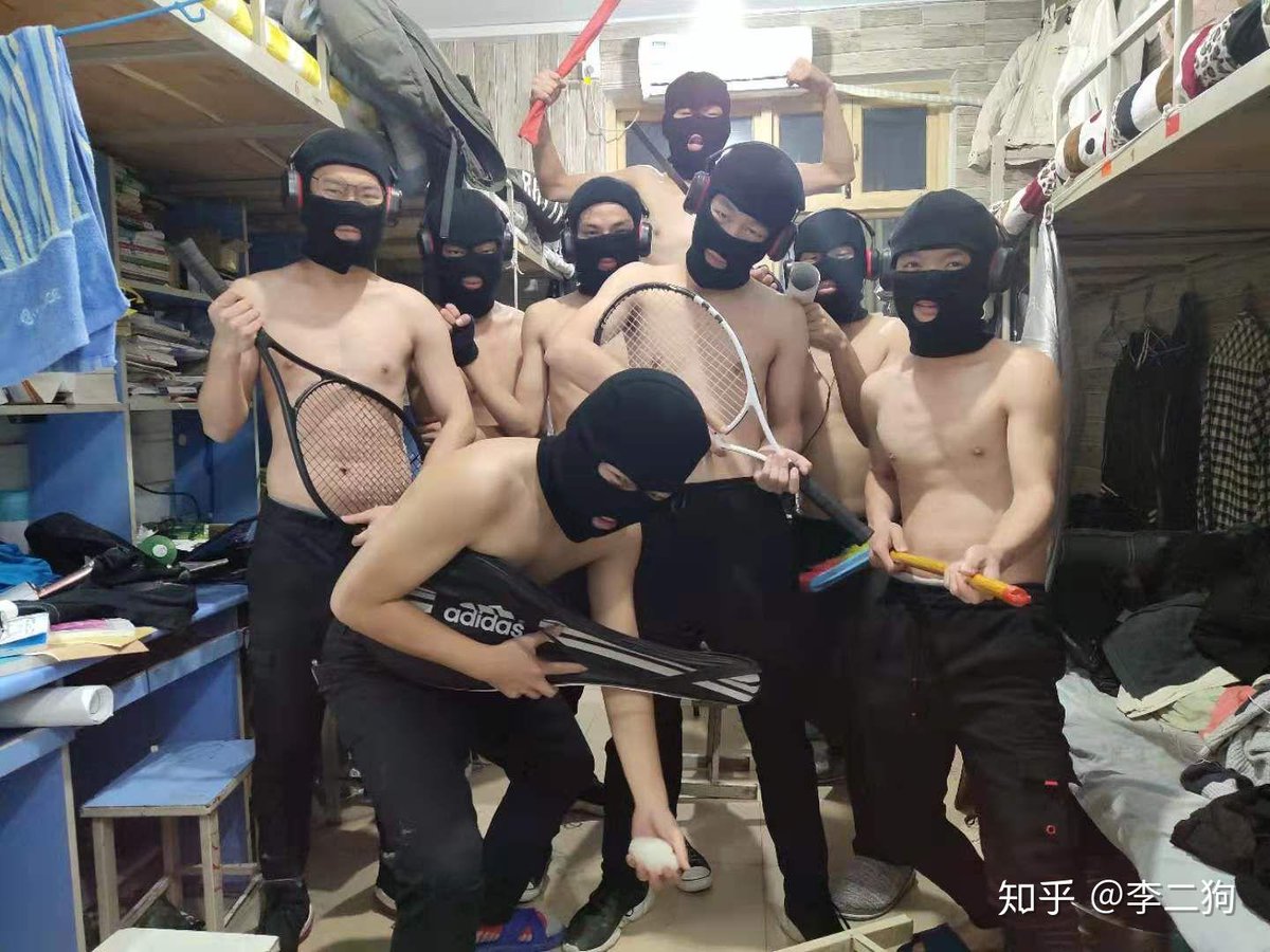wakothin's tweet photo. [賄賂、盗み、掃討、悪ふざけ——複雑な人間模様が交錯する今、どれも避けて通れない現実だね] https://t.co/11XHpUEYQw