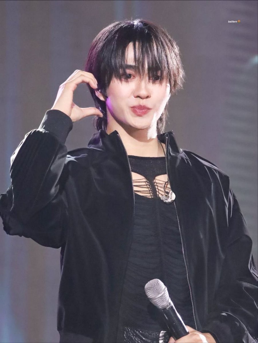 nidlovesabcd's tweet photo. My dear jelly bear @besevboom you are the best and most amazing person ever, please remember to take care of yourself and love yourself everyday okay? I am here with you at every step of your journey, i will always be proud of you💜💜 https://t.co/35QnI4HUJ0