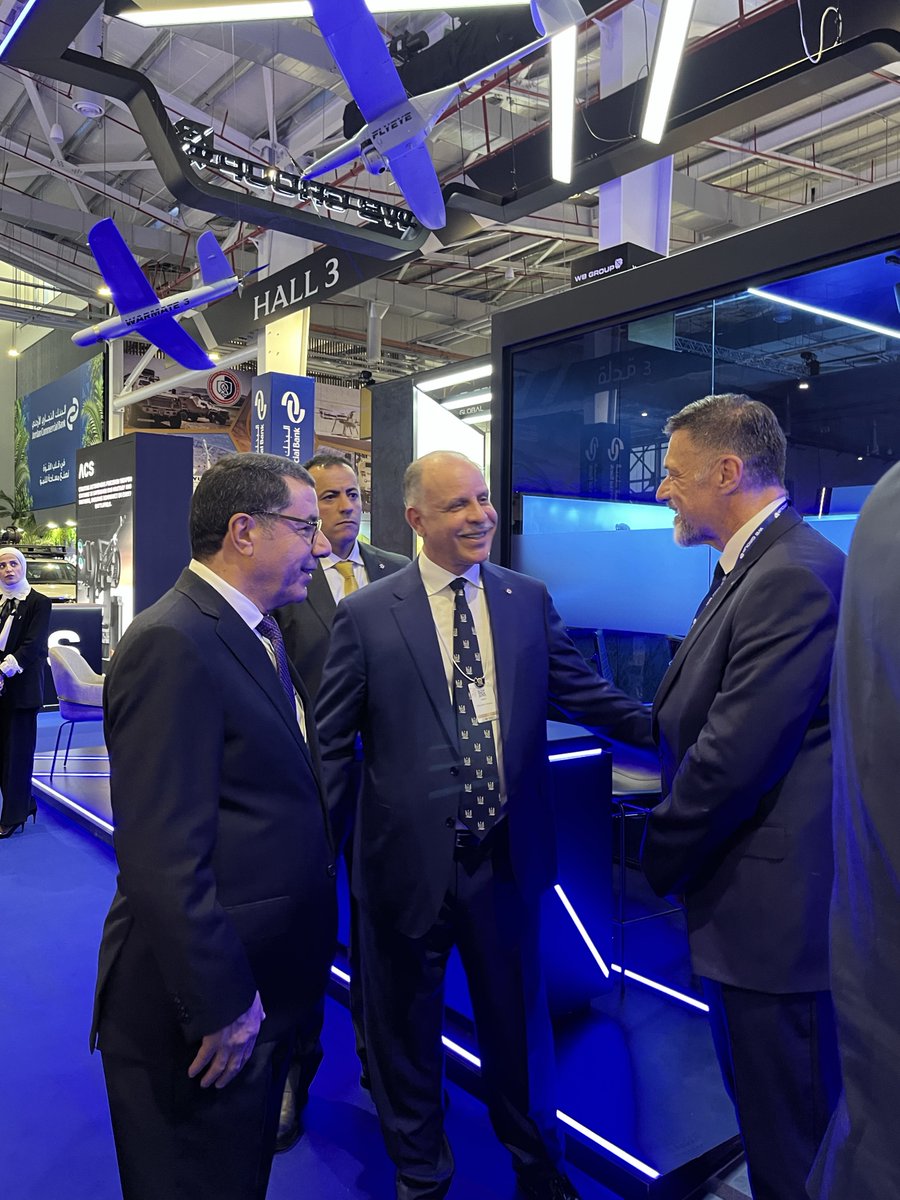 WBGroup_PL's tweet photo. Przedstawiciele @WBGroup_PL uczestniczy w targach #SOFEX w Jordanii. Podczas wydarzenia stoisko polskiego koncernu odwiedził Książę Fajsal ibn al-Husajn ibn Talal, a także liczne delegacje wojskowe, które wyraziły zainteresowanie polskimi systemami bezzałogowymi. https://t.co/tytm5PNwOo