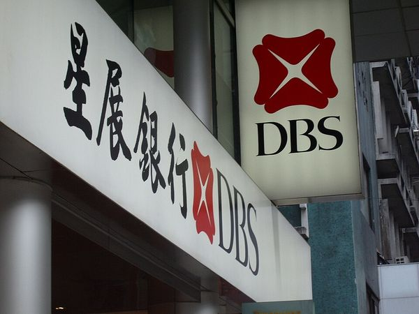 BelisElmington's tweet photo. Nearly 90% of large businesses are embracing tokenized cash to speed up payments: DBS

Stablecoins lead instruments in use or planned at 63%, ahead of tokenized deposits at 53% and tokenized money market funds at 52%.

Source: https://t.co/mPdkKBfofJ

#Stablecoins #CryptoNews https://t.co/dtL3ETuDrc
