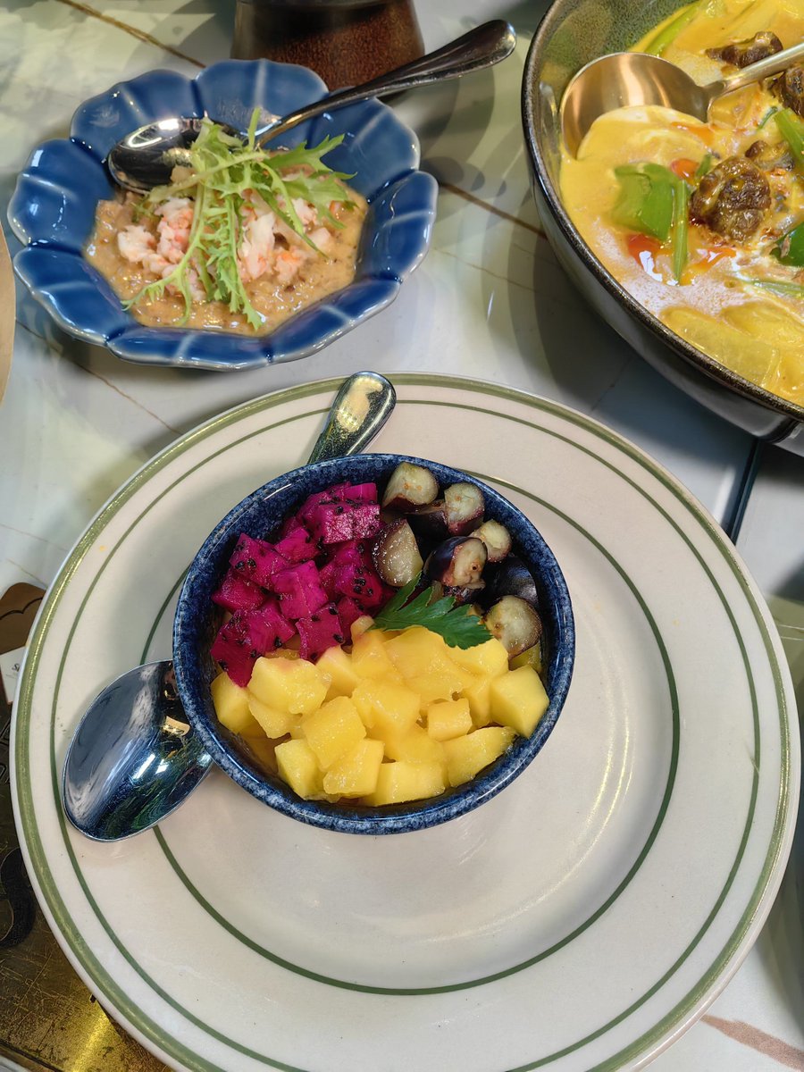 RenRuna1007's tweet photo. 胖谋（ぱんむ）が作った褐堤（かってい）の舜（しゅん）料理、めっちゃ美味しい！ https://t.co/Or2BfVqZg1