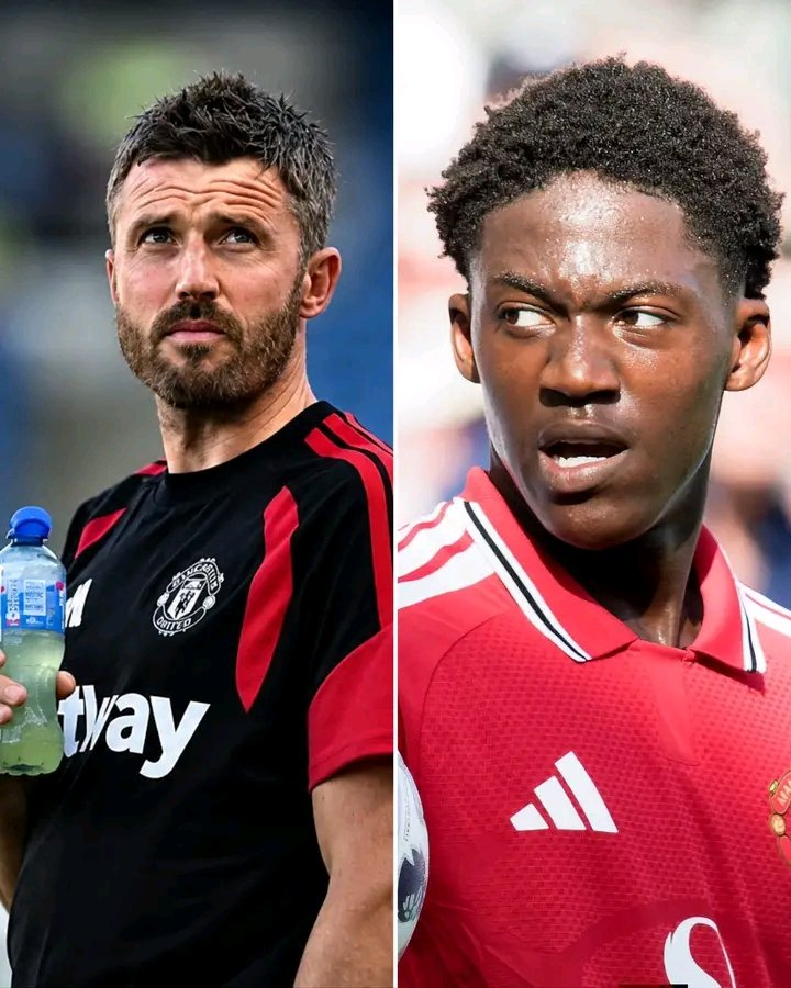 utdfico's tweet photo. 🚨 𝐎𝐅𝐅𝐈𝐂𝐈𝐀𝐋!!!

Michael Carrick HELD a meeting of players and staff to clear the air at Carrington and attempt to get people on the SAME page.

The idea was to galvanise everyone to the common cause of winning matches, whatever grievances they might have.

The summit was said to be productive, but of course the proof will be seen on the pitch at Chelsea on Saturday.