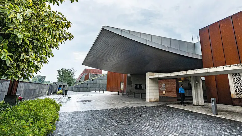 ndtv's tweet photo. Bihar's Museum Beats Paris's Louvre, New York's The Met To Rank In World's Top 10 List: Ticket Cost, Timings And More
https://t.co/IRkPwI0uaK https://t.co/fGlpMhKfge