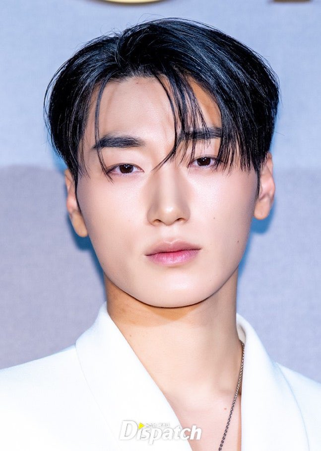 ATEEZITALY_'s tweet photo. San è all’evento della mostra “LIGHT, FORM AND VISION”, realizzata dalla collaborazione tra SongEun e BVLGARI. #choisan 261028 https://t.co/3VswWRXtav