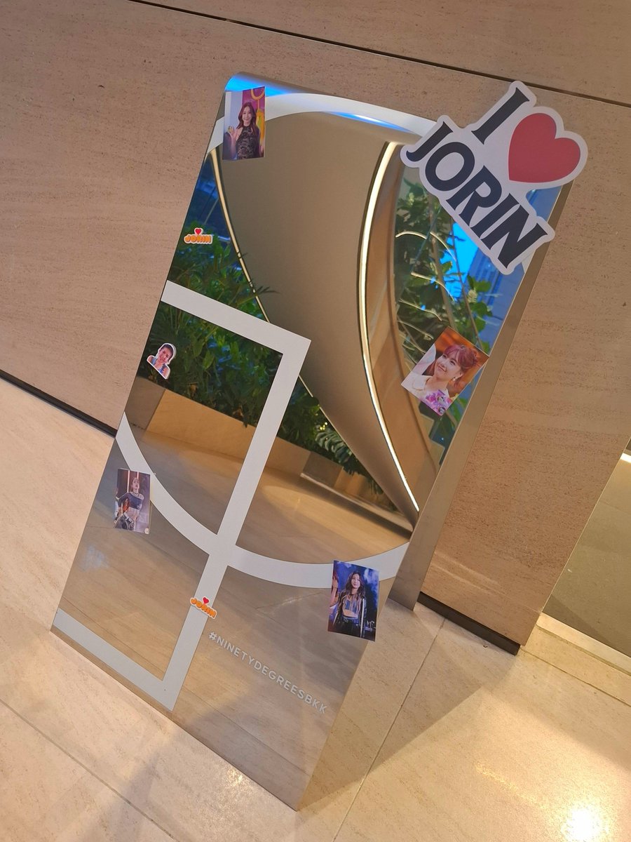 prusapakhom's tweet photo. 💛🌻 #LevelUpWithJorin #Jorin4EVE https://t.co/BmfkEfDrbF