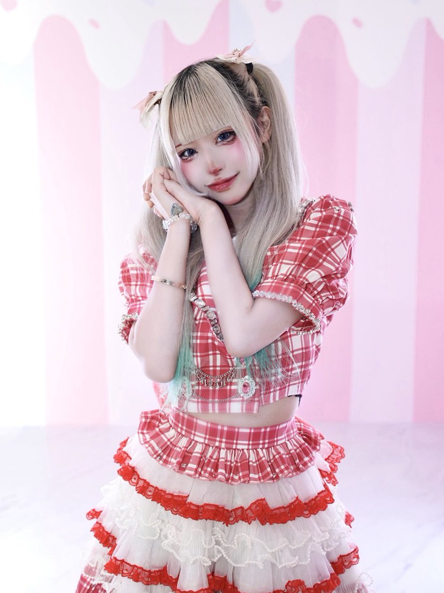 _LollipopToxic_'s tweet photo. 〈 Lollipop🍬Toxic #ロリトキ キャスト紹介 〉

兼任メイト🍭そら｜＠aspiration_sora 
💬ネギ型のおかし探してます💚🔎
　  陰キャなので優しくしてくださいまる

オープニングメイト🍭かのん｜＠aspiration_kano
💬コレクターの皆様仲良くしてください( ˶>ᴗ<˶) https://t.co/vT2VU2kMyw