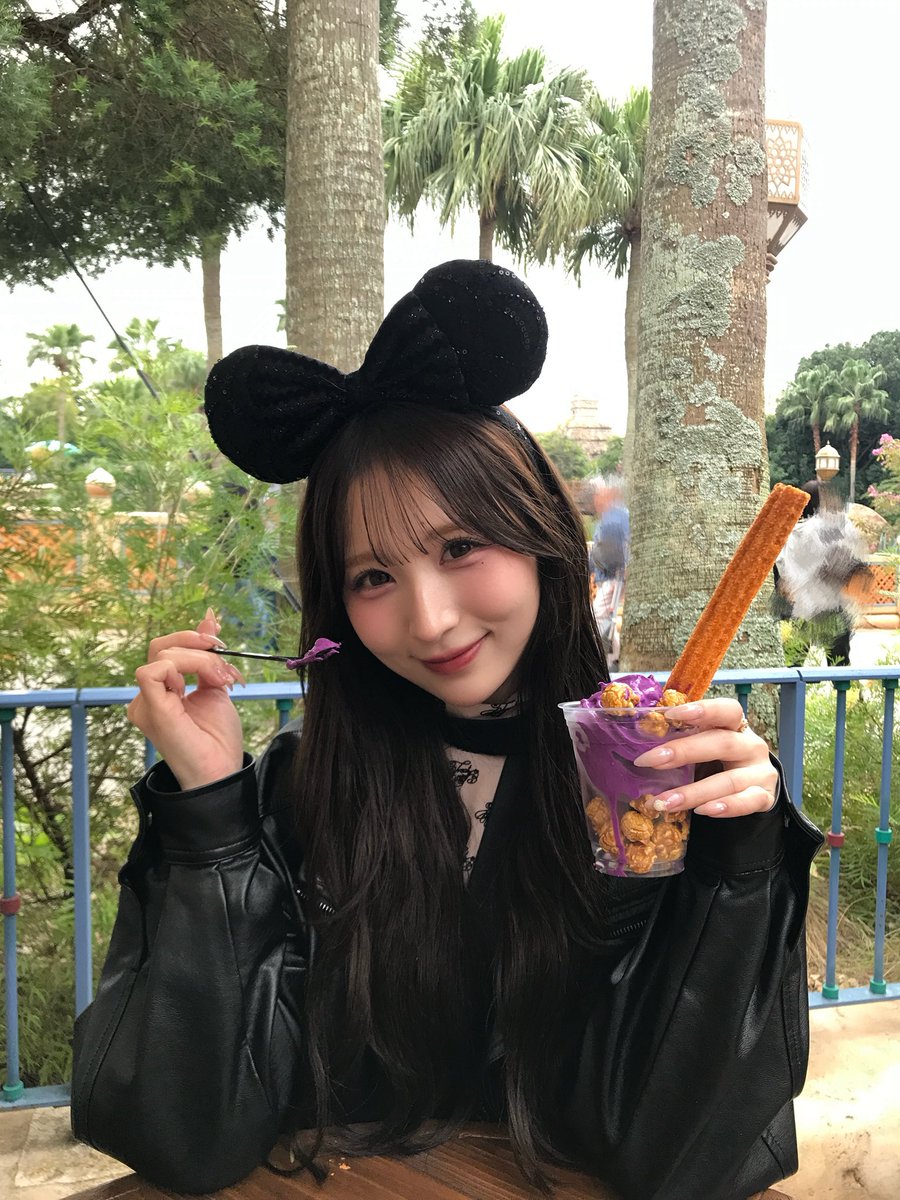 nachico_ct1001's tweet photo. ハロウィンディズニー👻💜 https://t.co/uV6X1LOmO6