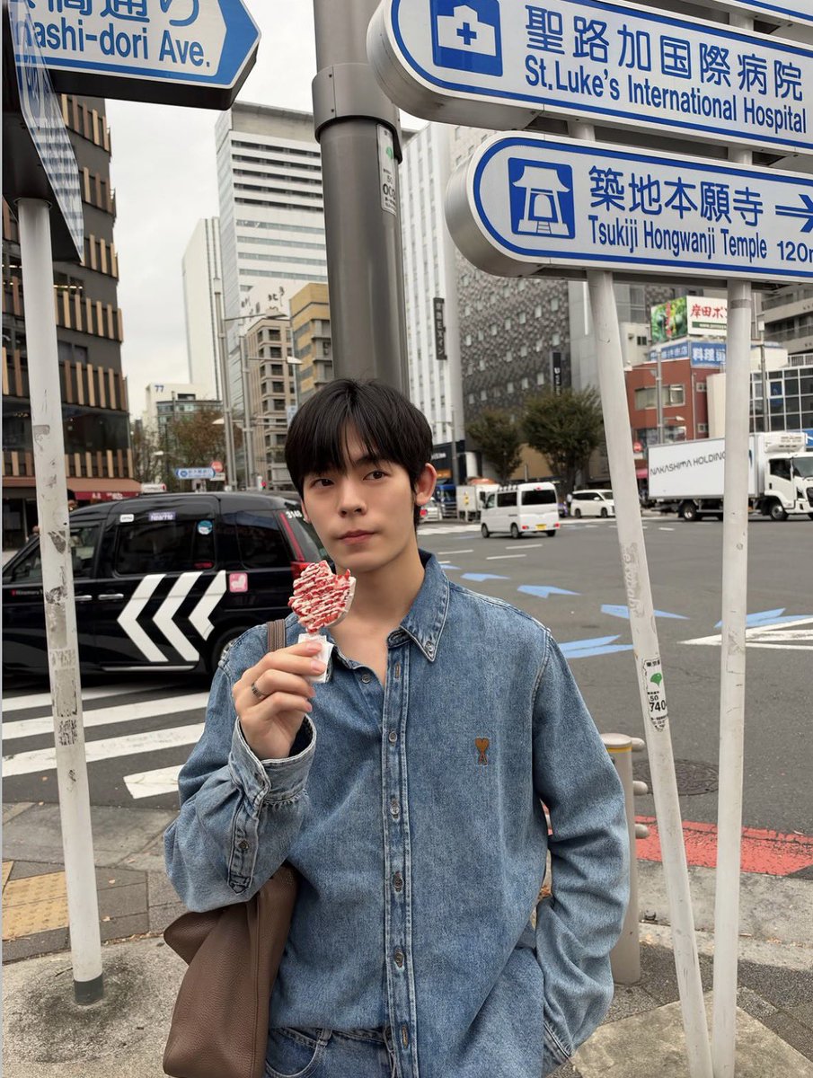 eeqlanwoil's tweet photo. ลงเอง                                         หม่าม๊าลง https://t.co/Zezl4bX86U