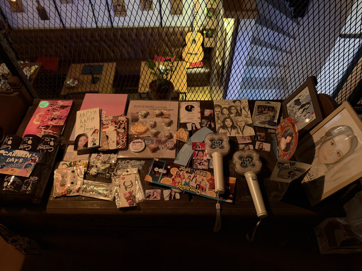 ilikecarmenita's tweet photo. あとねあとね😭😭😭
カルメンママがやってるレストランにも行ってきたの！！！(carmenwinehouse)
まず店内がカルメンちゃんだらけで良すぎたし、料理も美味しすぎたしー🥹カルボナーラめっちゃ美味しかったの！！
そしてなによりカルメンママがめちゃくちゃ優しくて気さくでたくさん話してくれて！！⬇️ https://t.co/8bLcr4kj3w