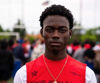 sixstarfootball's tweet photo. MIDSEASON RISERS | Several rising Prospects Making Their Case With Strong Fall Film

📈Six Star Football takes a closer look at rising prospects making their case with impressive midseason film🔥

STORY➡️https://t.co/q0WB0Lp9C0

@JaronFaughn2 @Tyson_FosterCH @JahshuaFrost @jojogamez2027 @GusG28 @gibbonsgage1 @EmanuelGibbs77 @MakaiGibbs @GoldGoldsmithQB @2JaydenGonzalez @Nigel1of1 @griffis_ethan00 @PGrubis @Mr_hof_ @JHardy3311 @bharper2028 @AMariHarris27