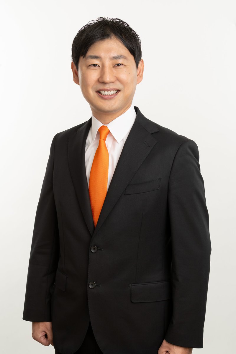 kakeyama_sansei's tweet photo. この度、参政党の東大和市政改革委員を拝命いたしました、掛山しげきです。

親になり、子どもたちがこれから生きていく日本の未来について考えるようになりました。

安心して暮らし、未来に希望を持ち、日本に生まれたことを誇りに思える。

そんな日本を、もう一度取り戻したい。

その思いを胸に、政治と向き合うことを決意しました。

東大和市で暮らし、子育てをする一人として、市民の皆さま一人ひとりの声に耳を傾け、地域の課題に丁寧に向き合ってまいります！

これからどうぞよろしくお願いいたします！