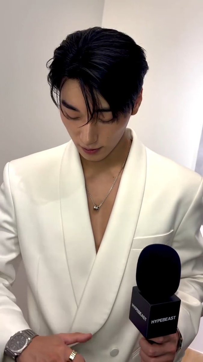 kona_with_san's tweet photo. 너무 이뻐 천사야 고앵아 https://t.co/hdr9UnH34S