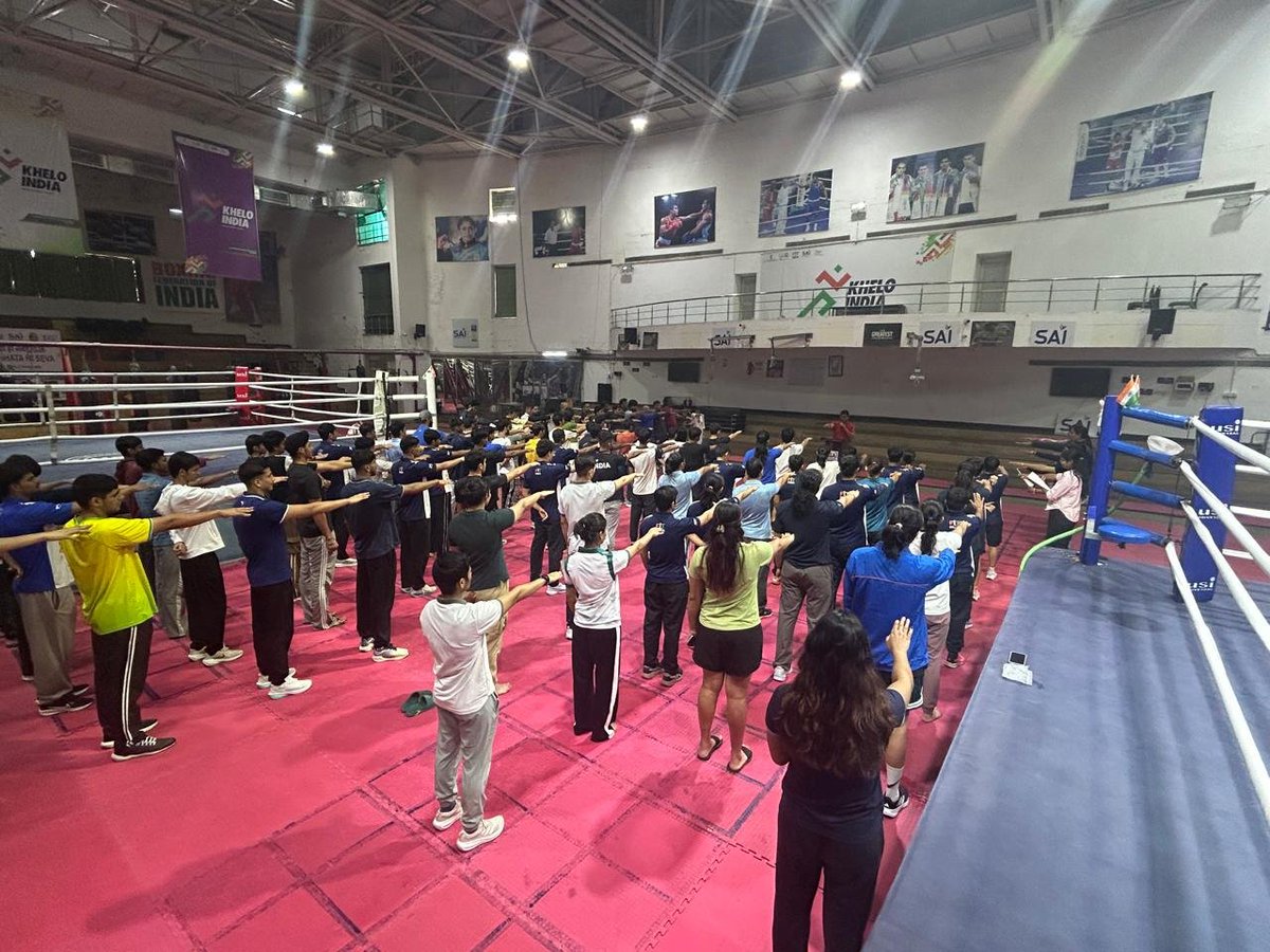 SAIRohtak's tweet photo. Continuing the observance of #VigilanceAwarenessWeek2026, athletes, coaches & staff of SAI, NCoE Rohtak assembled to take the Integrity Pledge, reaffirming their commitment to honesty, transparency & accountability.
#IntegrityPledge #SAI #NCoERohtak https://t.co/W5vh662TXk