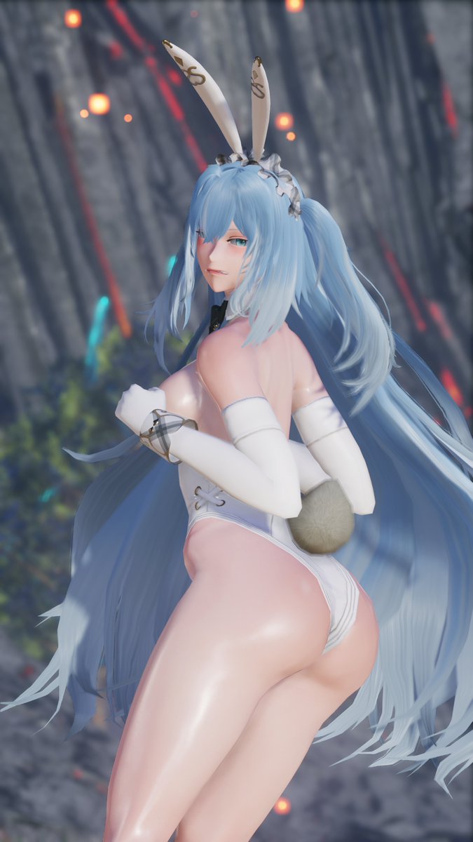 TEEKC3's tweet photo. 'Looking at the tail? Go ahead~'😄
'Are you really looking at the tail...?'😒 https://t.co/Qk3r8RtPPh