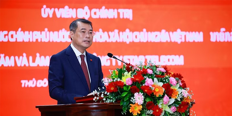 TelecomReviewAP's tweet photo. Vietnamese Prime Minister Le Minh Hung has urged Viettel-backed Star Telecom (Unitel) to expand its investments in AI, cloud computing, and digital finance to accelerate Laos’s digital transformation.

https://t.co/5M6HLlppKD https://t.co/VWuOvaNFhq
