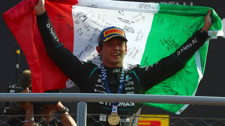 F1BigData's tweet photo. 🚨ITALIAN ANTHEM IS BACK IN FORMULA 1

So far this year, we've heard the Italian national anthem a total of 11 times (9 wins by Antonelli and 2 by Ferrari)

The last time it was heard that many times in a single year was in 2004, when Michael Schumacher was still with Ferrari https://t.co/DpUCOaReHg