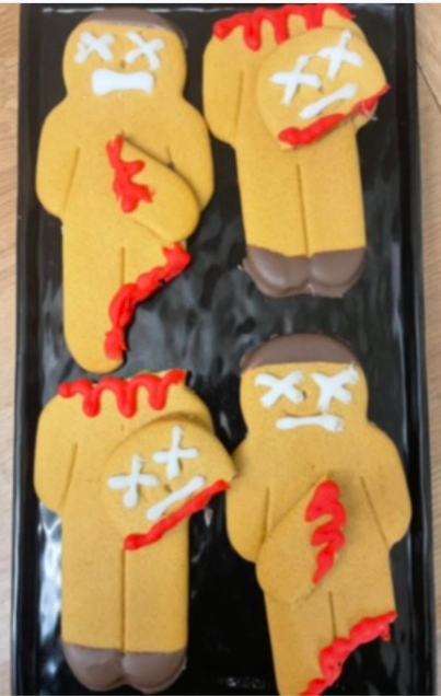 BayviewSC's tweet photo. 🎃👻 Something spooky is baking at Megabite! 🧁🕸️

Check out their  latest Halloween bakes they are frightfully delicious treats to tempt your taste buds! 😋🧡

🧁 Pop into Megabite and discover your favourite before they disappear! 👻🍬 https://t.co/Vx5iGP8rC1