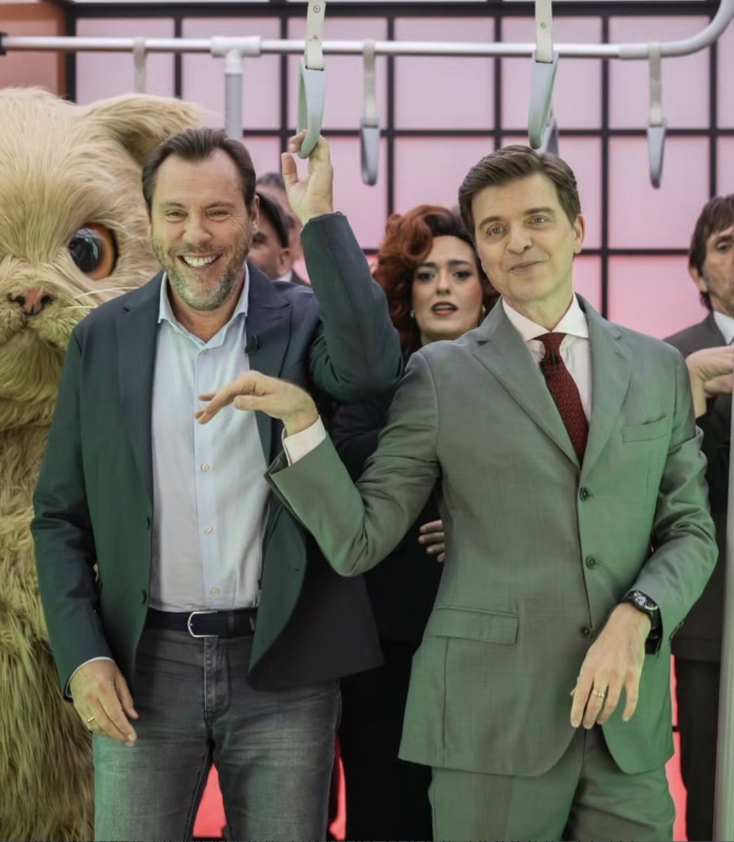 TeleChepas's tweet photo. Los Miserables, ni en broma 🤬
@Marc_Giro tienes la gracia donde la tienen las avispas https://t.co/htgikBOtGh