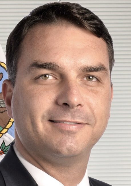 commons96055467's tweet photo. So JD was conspiring to install Bolsonaro? The Supreme Court of Brazil is opening an investigation into Rockbridge Network, a donor group Vance co-founded in 2019. So hello Brazil, the US was blatantly interfering with your election. Time to subpoena JD to answer a few questions. https://t.co/owCtEMgPAY
