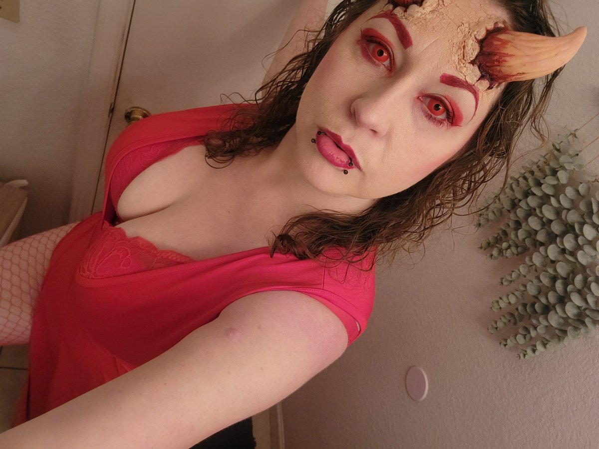 VictoriaBinx tweet picture
