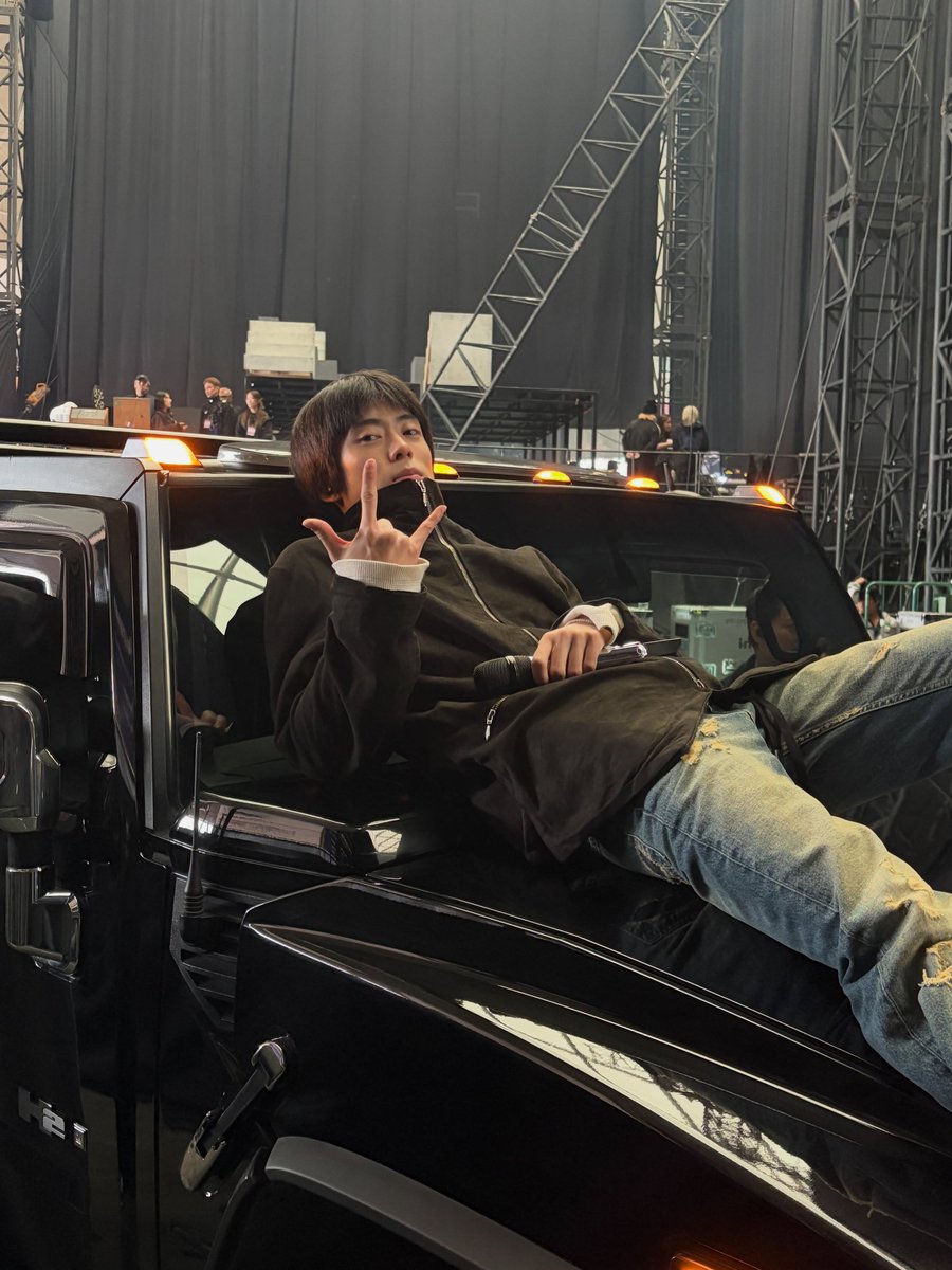 jaehyunpetals's tweet photo. _jeongjaehyun Instagram post update 

Redline in Japan 

#JAEHYUN #재현 #NCT재현 https://t.co/CHm9os63kO