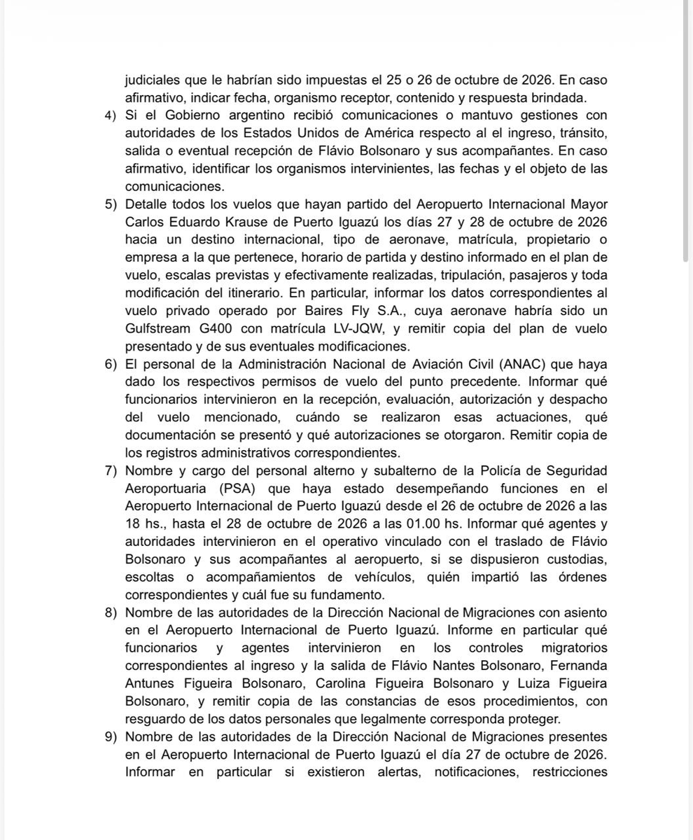 myriambregman's tweet photo. Pedido de informes presentado. El gobierno tiene que dar explicaciones sobre la fuga orquestada de Bolsonaro. https://t.co/SrxekhCqWu