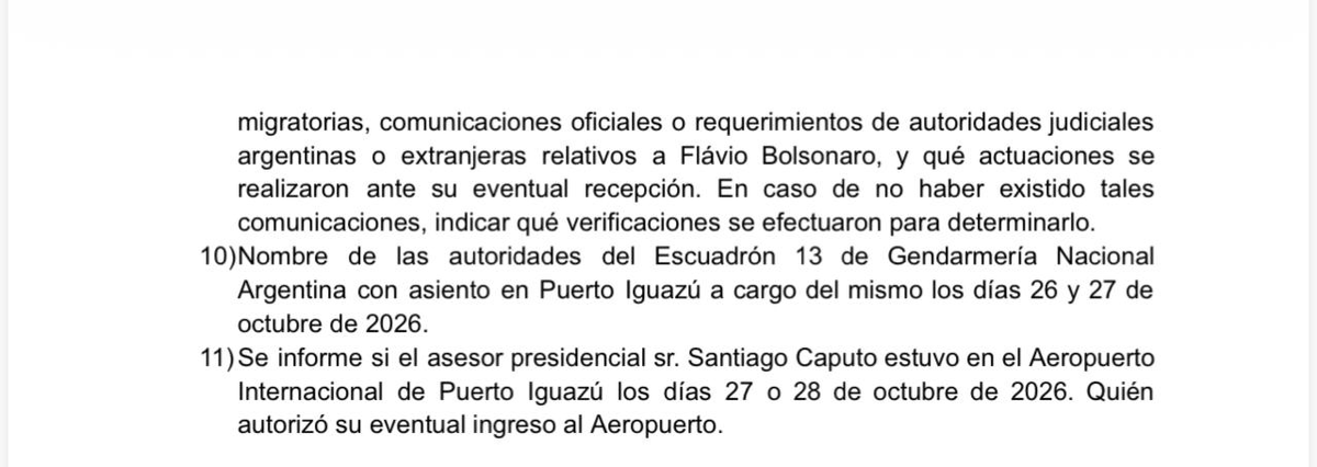 myriambregman's tweet photo. Pedido de informes presentado. El gobierno tiene que dar explicaciones sobre la fuga orquestada de Bolsonaro. https://t.co/SrxekhCqWu