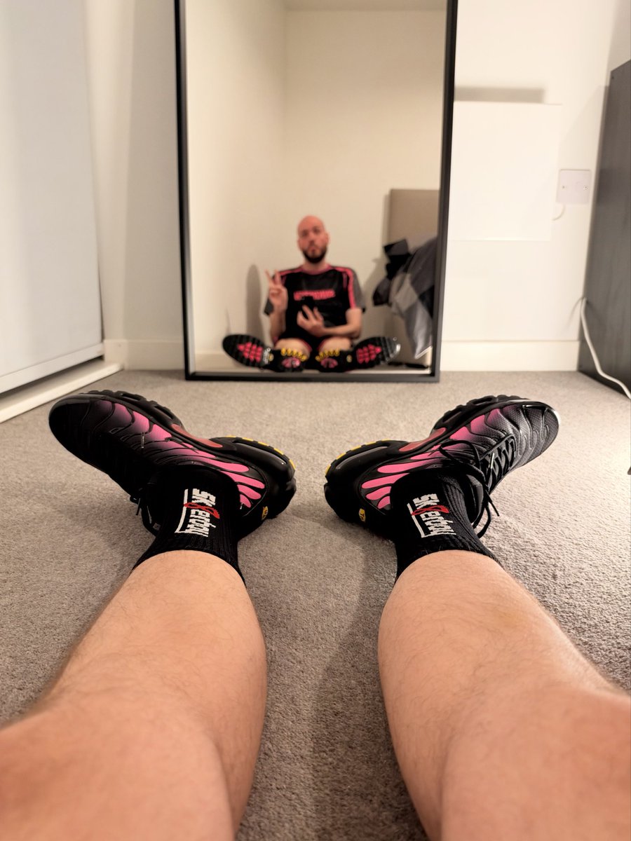 samdotpink's tweet photo. Saw this bit of kit in @REGULATIONstore and knew I had to have it 🩷 https://t.co/5MHZmBM97m