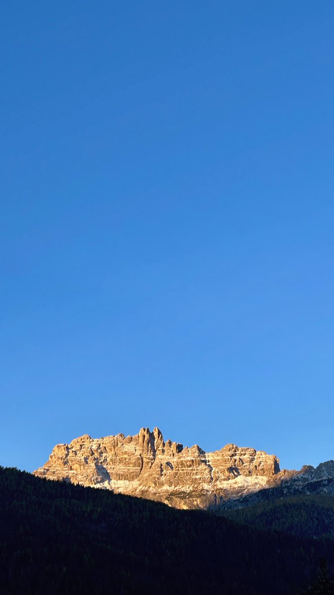 menego_matteo's tweet photo. #RemoteWork #Mountains #Apple #Key https://t.co/ySdNlDIN7F