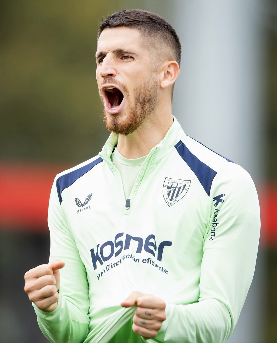 DiiegoCobo's tweet photo. 🎙️ Edin Terzic sobre la vuelta de Oihan Sancet:

✅ “El plan es que vuelva a estar disponible para el domingo.”

Enorme noticia. https://t.co/Zzy5bVGZP9