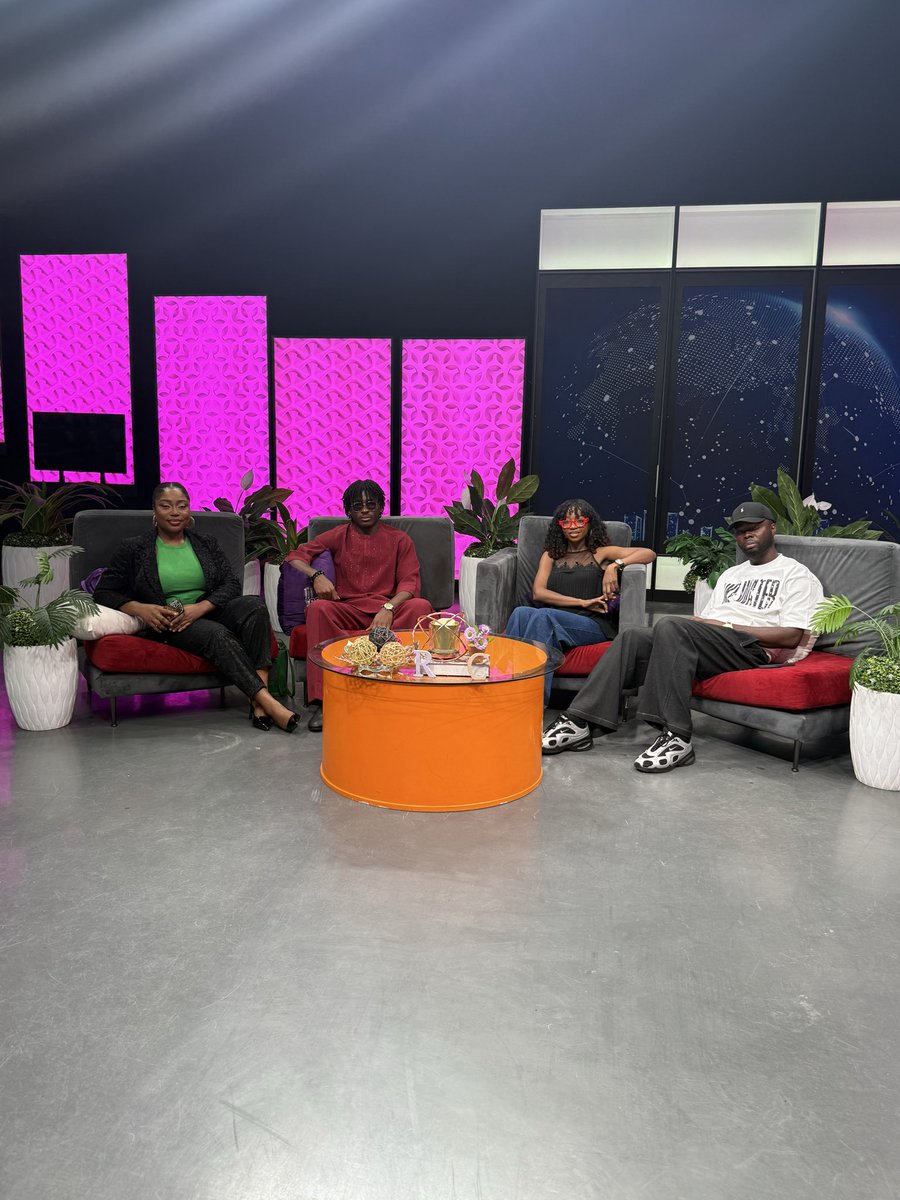 TVCconnect's tweet photo. Guess who we are bringing to your screen??👇👇

#BBNaija 
#bbn https://t.co/0vVQPZRcnJ
