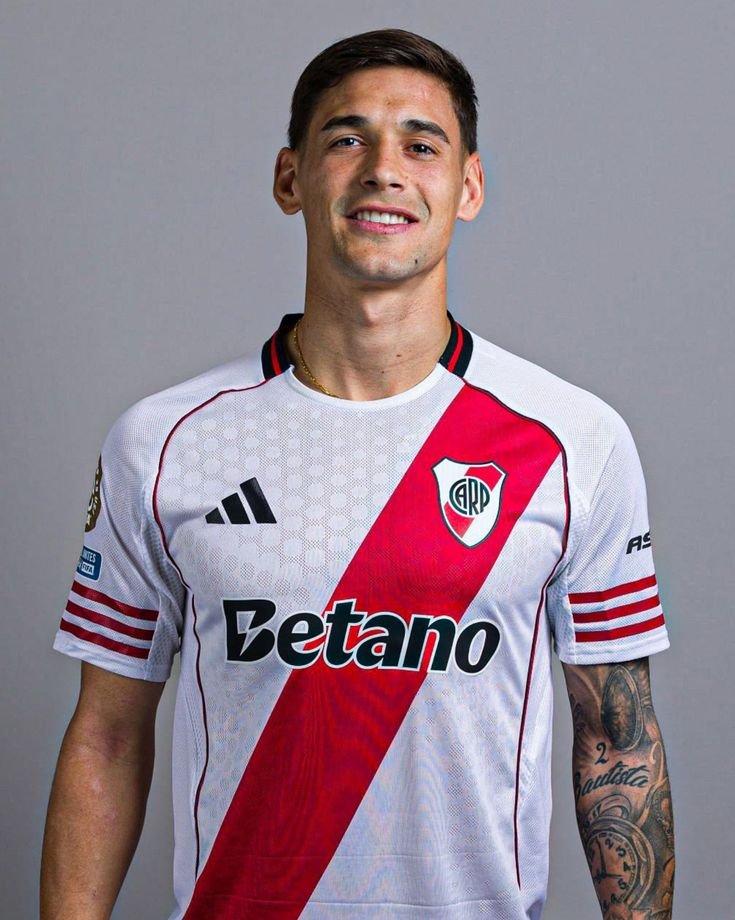 River91218mg's tweet photo. con quién salen a la cancha el domingo? https://t.co/mhVxvTlYuq