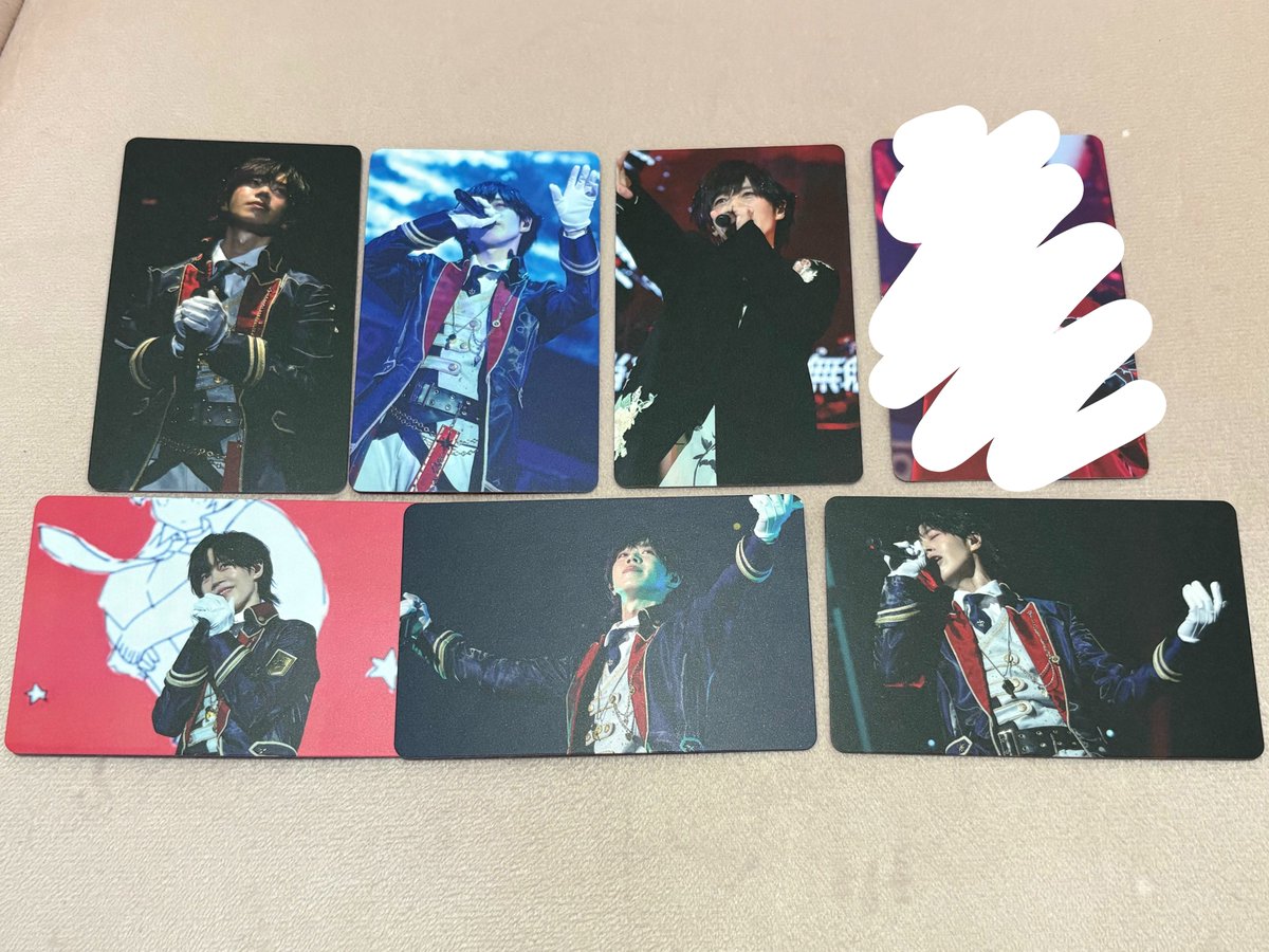 lp_trhk_'s tweet photo. 【交換】 あほの坂田 となりの坂田 フォトカ

求:1枚目

譲:2枚目

郵送交換を希望しております。
お気軽にお声掛けください◎
 #あほの坂田グッズ交換  #となりの坂田グッズ交換 https://t.co/ktjrQp9TDw