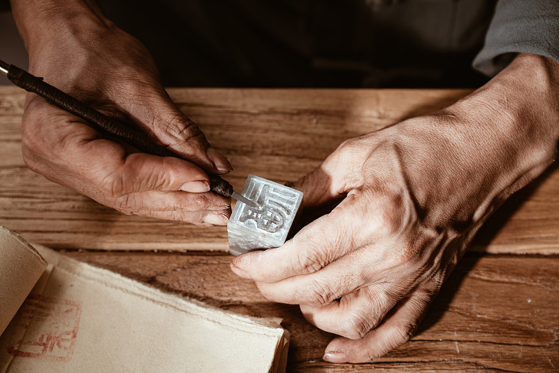 kan1162370's tweet photo. [惶い窓辺で判を押す瞬間、心の鼓動が跳ねる] https://t.co/tJH2Q7eRON