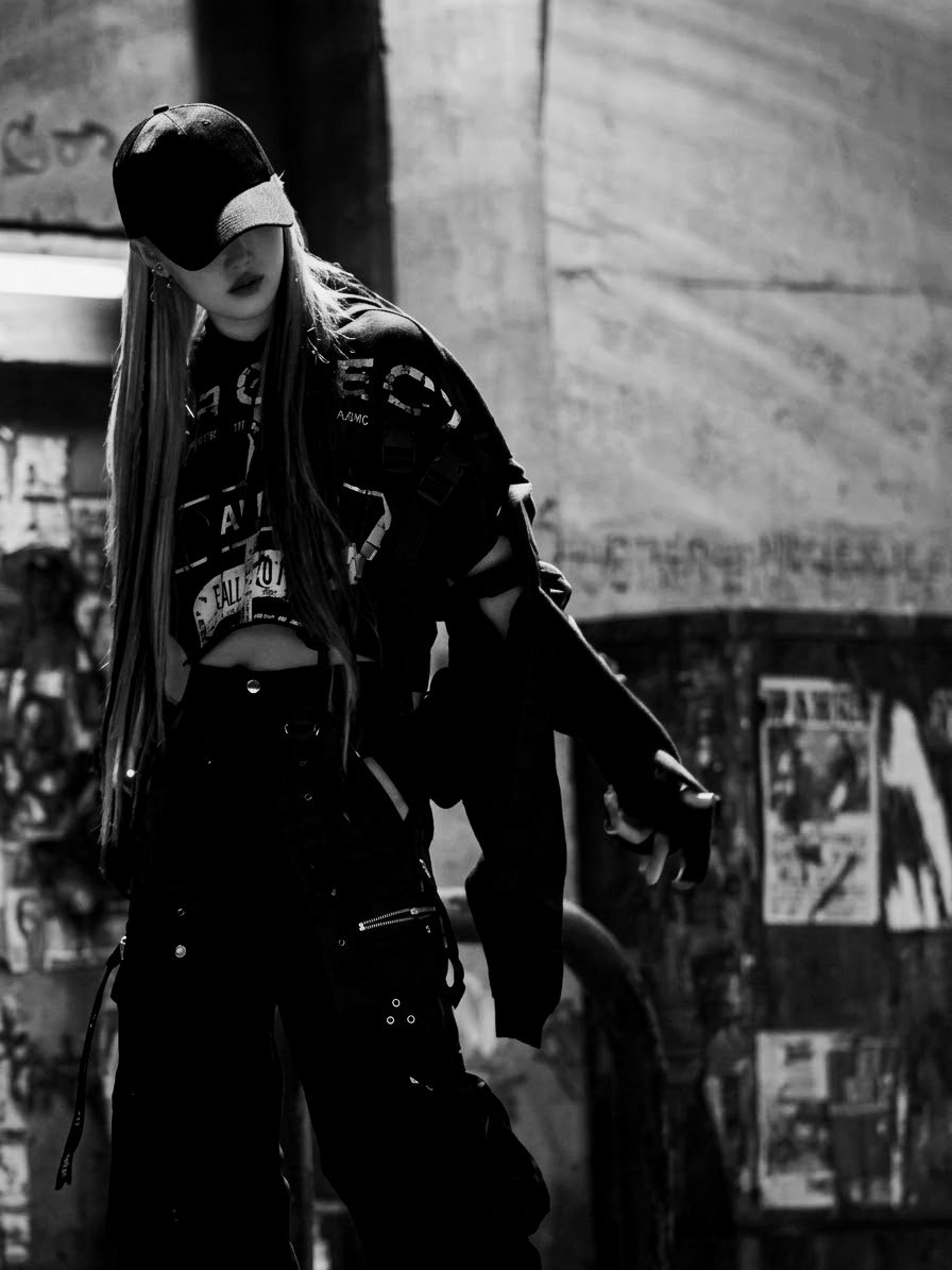 haramissi's tweet photo. Rami CLIK CLAK era 🖤 ~

#RAMI #BABYMONSTER https://t.co/3cZicNYvDV