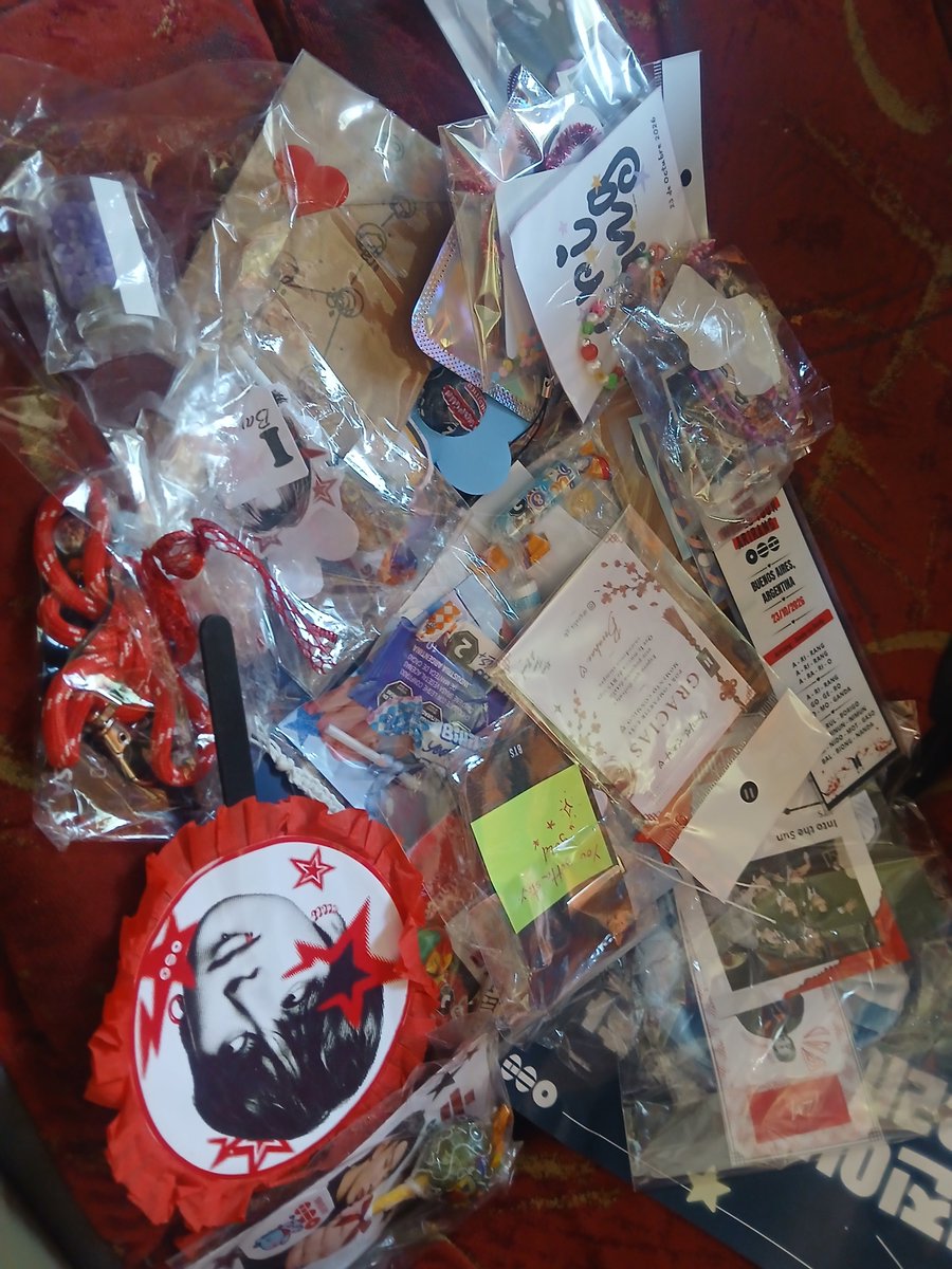 AbrilCartaman's tweet photo. los freebies mas lindoss✨️ https://t.co/9ZW1XGt5Zh