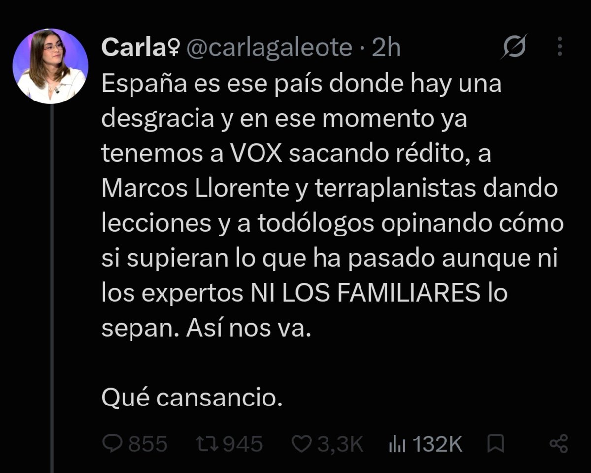 Clonazepamers's tweet photo. A Carla Galeote parece que se le olvida muy rápido que se presentó a una gala con un traje rojo con nombres de mujeres asesinadas para sacar rédito, dar lecciones y opinar. https://t.co/gih395G9fP