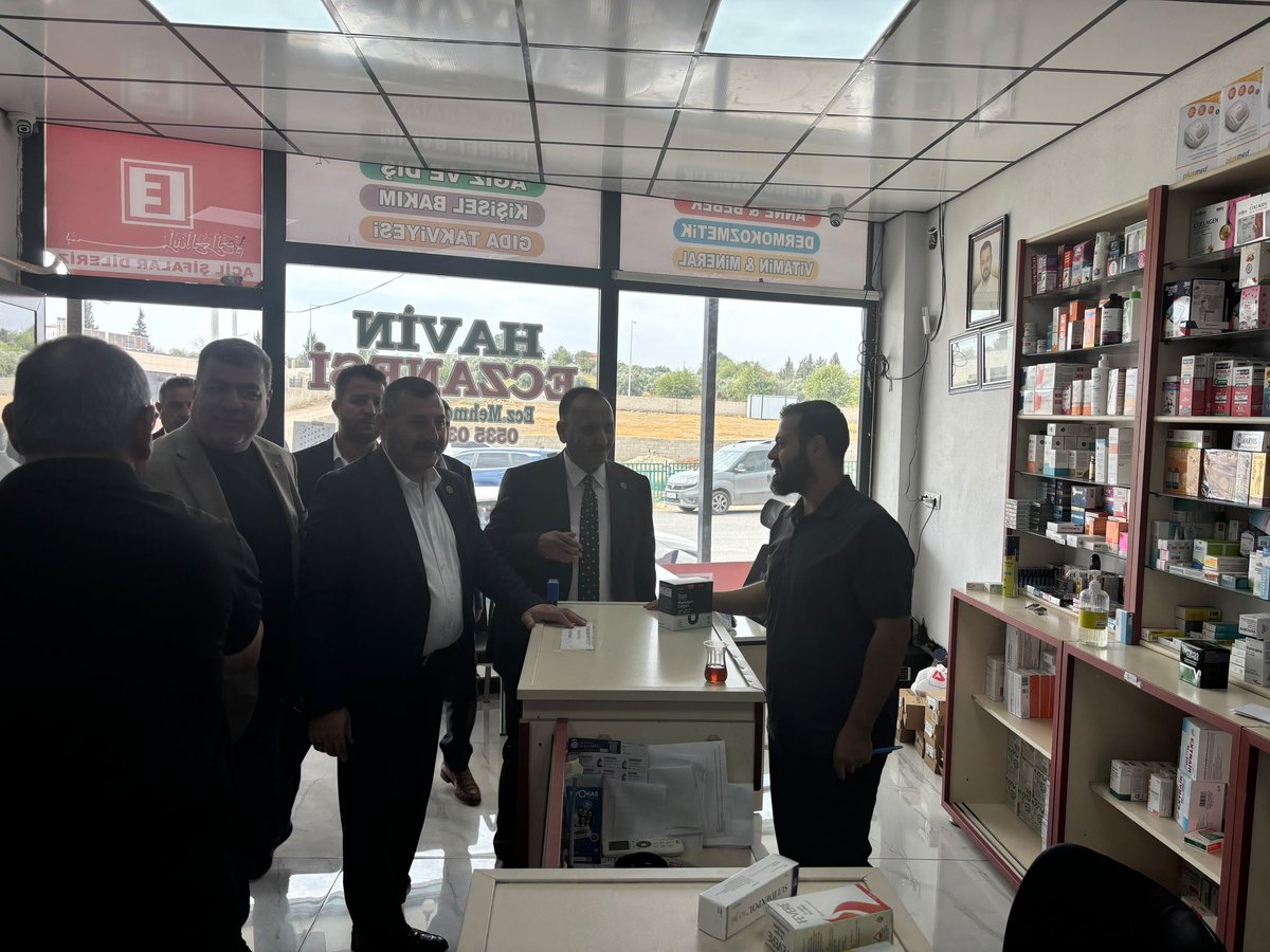 Sanliurfa_MHP's tweet photo. İl Başkanımız Sayın Ecz. Osman MUTLU,Ceylanpınar esnaf ziyareti kapsamında vatandaşlarımızla bir araya geldi.
Milletimizle iç içe, omuz omuza olmaktan gurur duyuyoruz. Ziyaretlerimizde bizleri büyük bir hüsnükabul ve sıcaklıkla karşılayan değerli esnaflarımıza ve tüm hemşehrilerimize yürekten teşekkür ederiz.
Dualarınızla, desteğinizle Ceylanpınar’ımız ve Şanlıurfa’mız için var gücümüzle çalışmaya devam edeceğiz.

@dbdevletbahceli 
@eczosmanmutlu 
@MHP_Bilgi