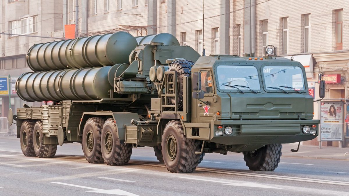 EGYOSINT's tweet photo. 🇪🇹🇷🇺🇪🇬 Meanwhile, Egypt is doing little more than standing idly by as Ethiopia receives its first batch of Su-35 fighter jets, apparently from the very aircraft Cairo ordered before abandoning the deal over fears of US CAATSA sanctions.

Ethiopia is also set to receive four S-400 long-range air defense batteries, possibly Turkey’s systems, which the UAE reportedly sought to acquire following Israeli lobbying.