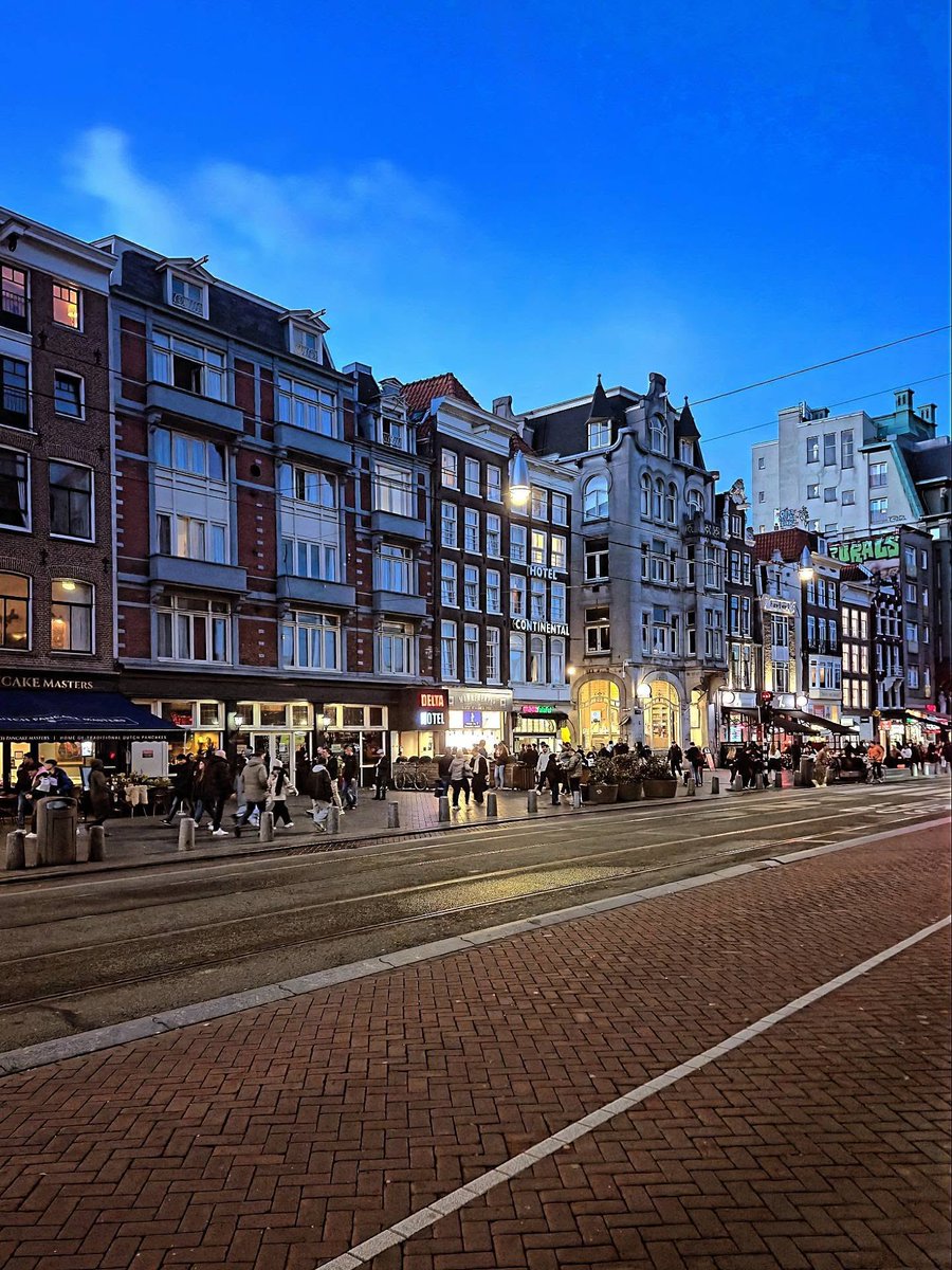 PrettyCitiesX's tweet photo. Amsterdam Netherlands 🇳🇱 https://t.co/zEWSDJoqZH