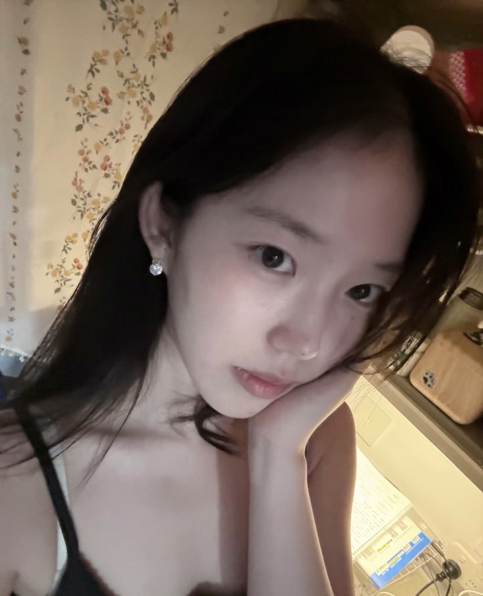 Shabijesh1's tweet photo. 有人看喷泉吗？

好无聊  来X发泄了

流言11  我秒发🦀🦀 https://t.co/sPWxsya2d9