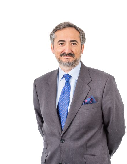 frdelatorre's tweet photo. Descanse en paz, Antonio Montero Domínguez, una víctima más de una nueva tragedia ferroviaria... Tuve la fortuna de coincidir con él en un grupo de trabajo, y en recibir clase de un inspector que sabía mucho. Mi más sentido pésame a su familia y allegados. https://t.co/s8pwCV7F83