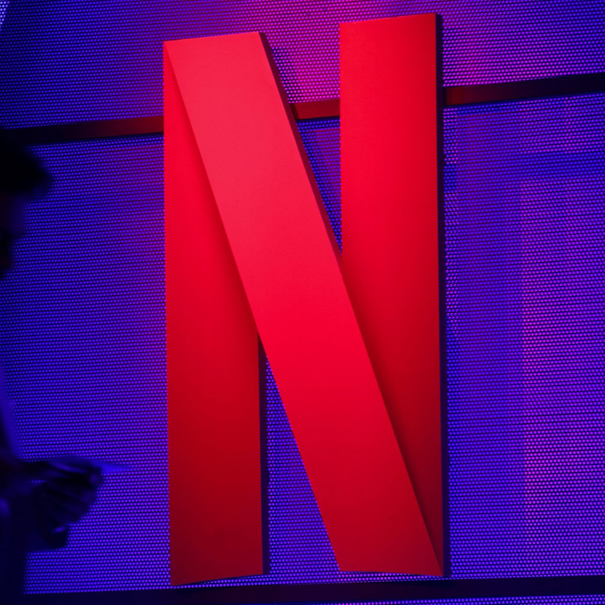 forumbunklr's tweet photo. GENTE? A Netflix aumentou o plano Premium pra INACREDITÁVEIS R$ 71,90 mensais.

E pensar que, há poucos anos, você pagava R$ 25,90 pra assistir sem NENHUM anúncio… https://t.co/wbAG2rqxbk