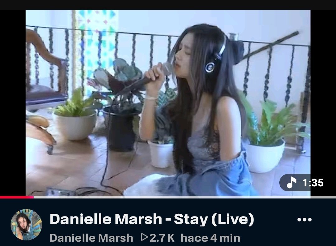 NewjeansTVille's tweet photo. Danielle compartilhou um vídeo no canal do YouTube cantando sua música inédita chamada “Stay”, no Dia dos Bunniez! 😭💛

Vamos apoiar a nossa princesa. Acesse: https://t.co/2VzaBX5iDi 

#All_doors_are_closed #We_Are_BunnieZ #NewJeansIsFive https://t.co/cTce3Tu8yM