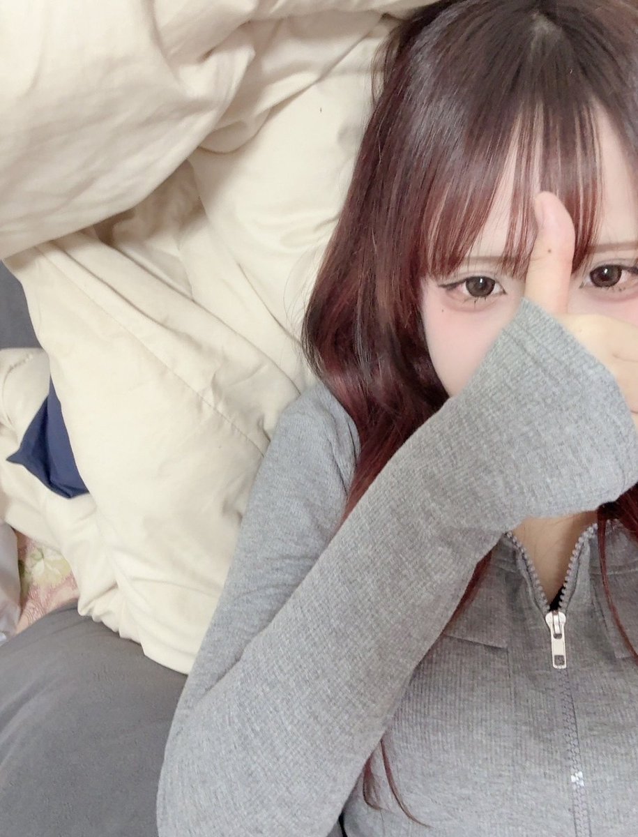 clouddd19473's tweet photo. 今日の晒し💕
20歳 か○んちゃん💕
誰かが晒してきました💕

可���い顔とエッチな身体で💕
見せちゃいけないところまで全部見せてる💕
#おなぺ #リア友オナペ #オナペ #オナペ晒し #素人オナペ #リア友晒し #素人晒し #おなぺ #晒し https://t.co/qx7nJs3bcm