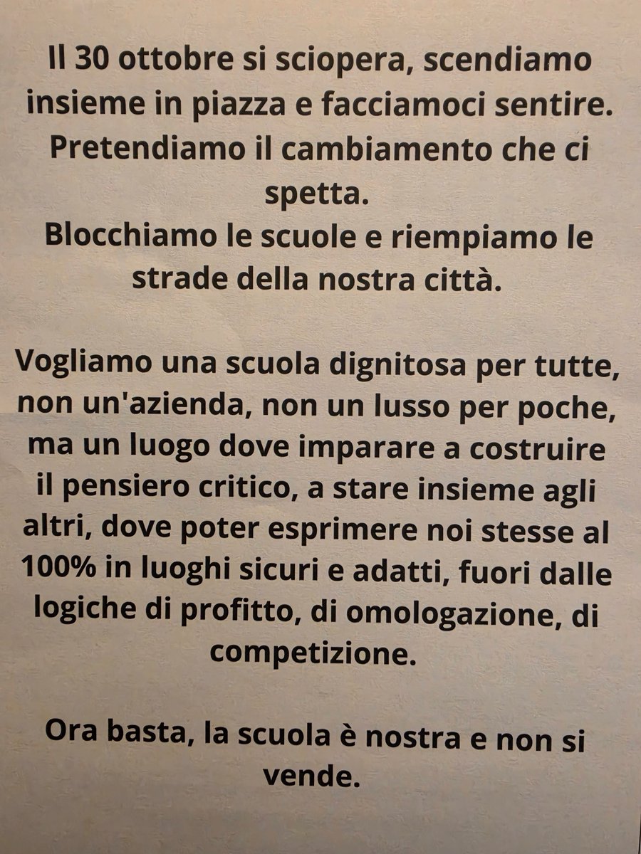 gpercannella's tweet photo. "Blocchiamo le scuole" per ottenere una scuola dove "imparare a costruire il pensiero critico". Il pensiero critico, si intende, è assente dal volantino. 3 slogan, 4 verbi esortativi e zero vere richieste. 5° liceo, ottobre 2026. Il ciclostile del '77 aveva almeno un programma. https://t.co/EyNOFUnB78