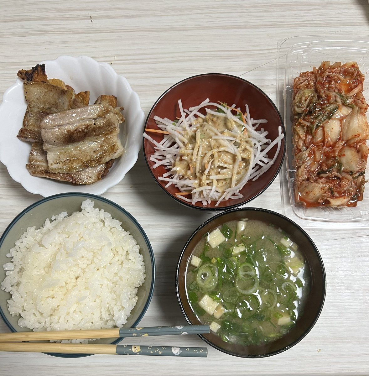 hiroto_0_25's tweet photo. 夜ご飯頂きます🤩🤩🤩 https://t.co/l7XbTjUFFq